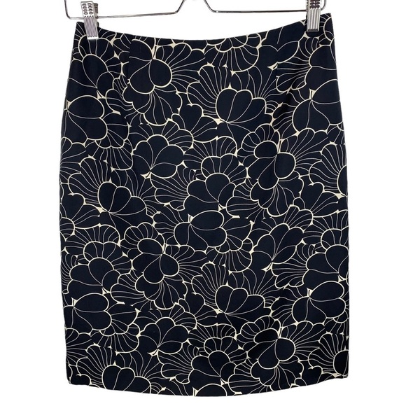 Vintage Ann Taylor 100% Silk  Black Ivory Floral Pencil Skirt 90s Y2K sz 6 - Picture 1 of 9